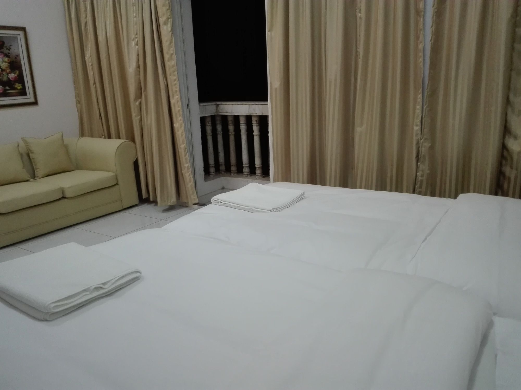 Salalah Beach Villas Экстерьер фото